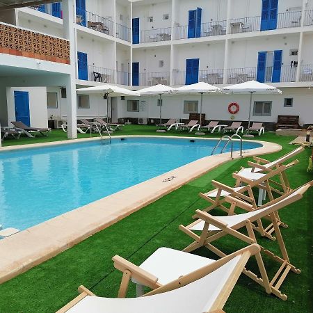 Hostal Pepe Sant Ferran de Ses Roques Exterior photo