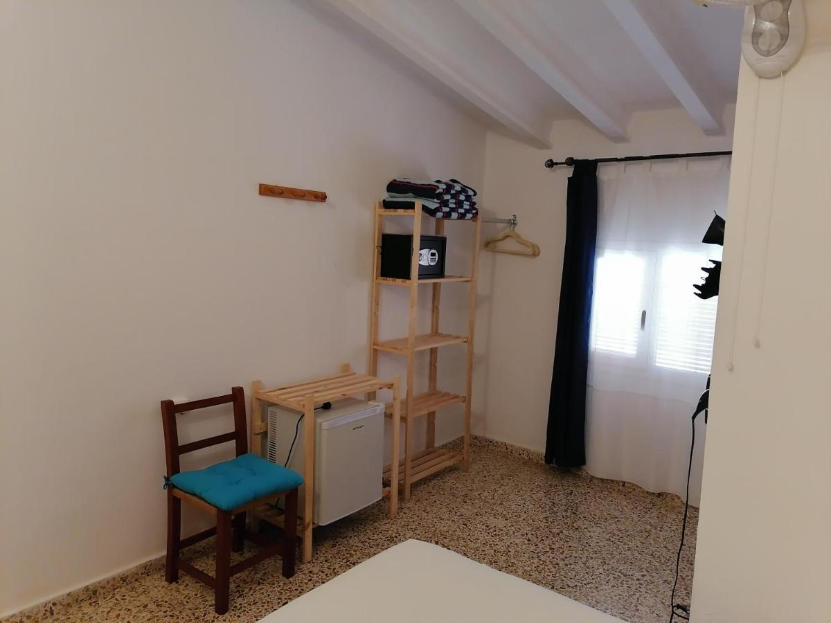 Hostal Pepe Sant Ferran de Ses Roques Exterior photo