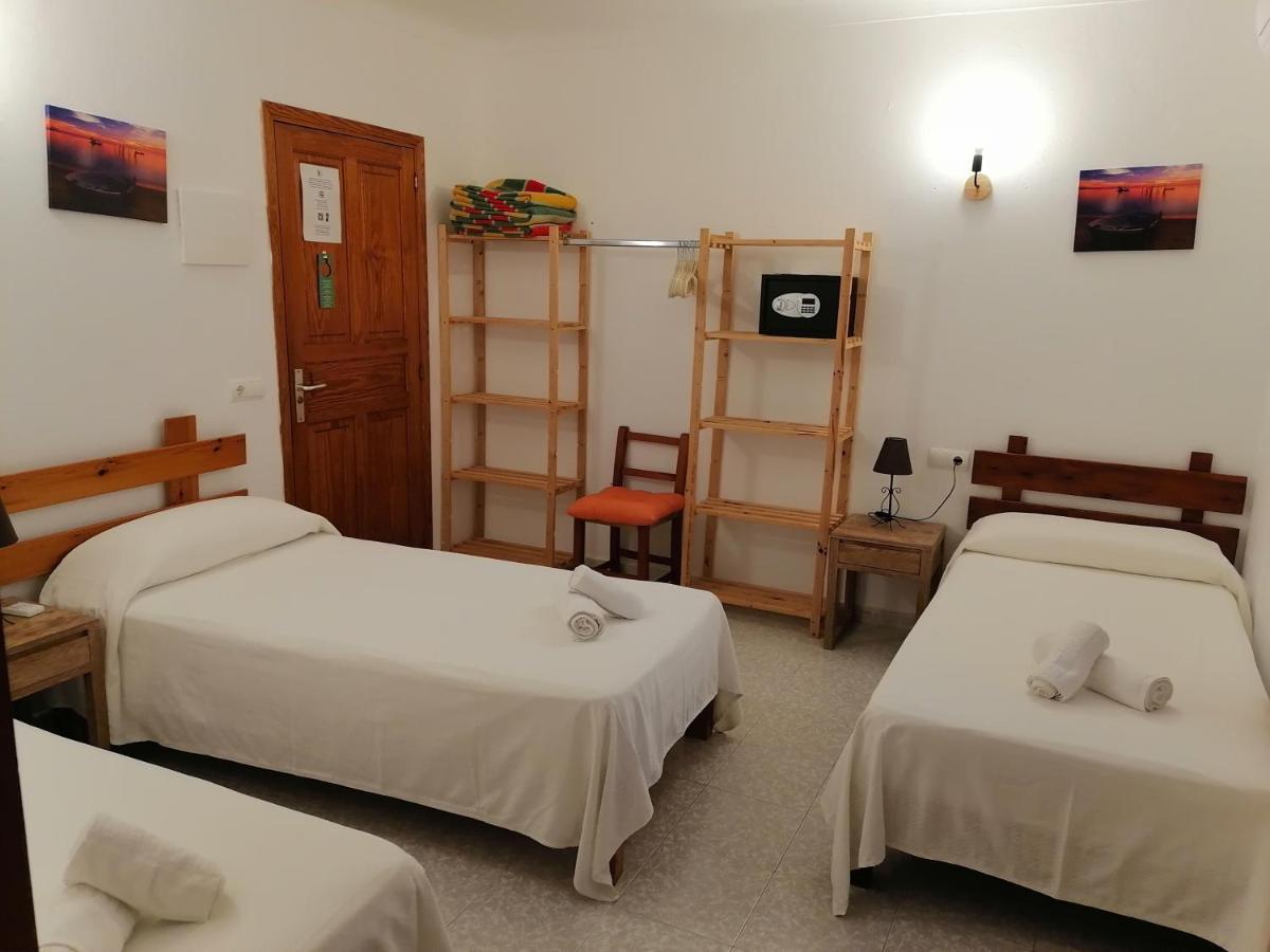Hostal Pepe Sant Ferran de Ses Roques Exterior photo